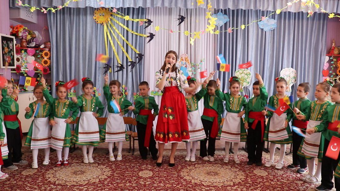 23 Nisan Ulusal Egemenlik ve Çocuk Bayramı 2.Geleneksel Şarkı Yarışması İkincisi : Kongaz Süleyman Demirel Türk Moldovan Lisesi Öğrencisi OLGA POSMAC