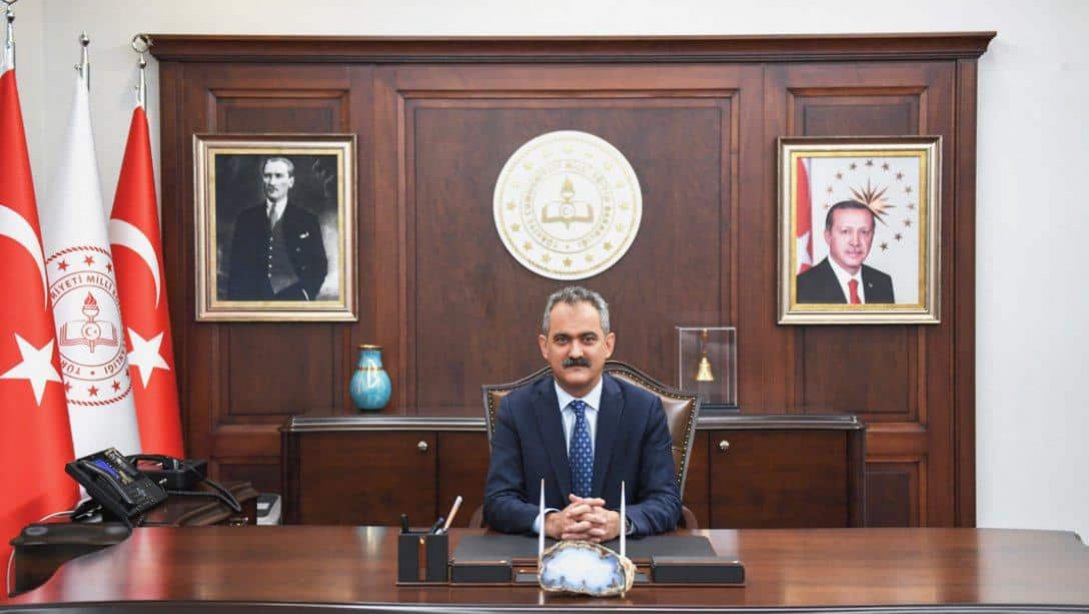 Bakanımız Sayın Mahmut ÖZER'in Türkiye'de Meydana Gelen Deprem Sonrasında MEB Tarafından Atılan Politika Adımlarına İlişkin Makalesi Yayımlandı.